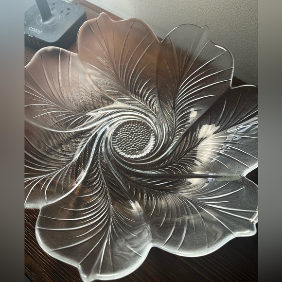 Vintage Cristal D'arques-Durand Chinon 24% Lead Crystal 12" Flower Salad Bowl - Picture 3 of 8